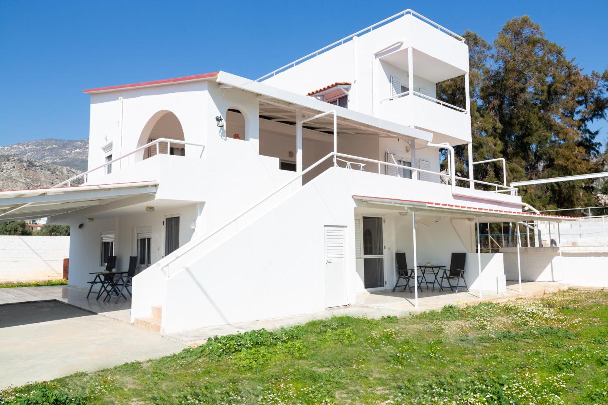 Kineta Seaside Summer Apartments Buitenkant foto